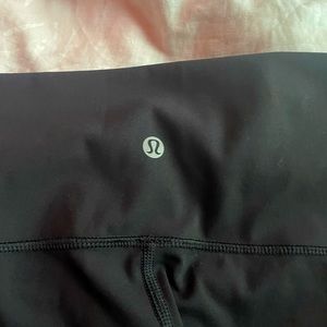 lululemon capri leggings:)